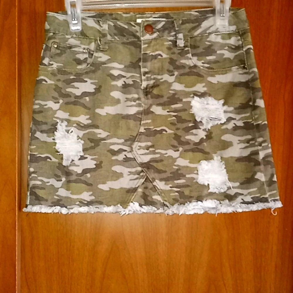 AMP Camo Mini Skirt